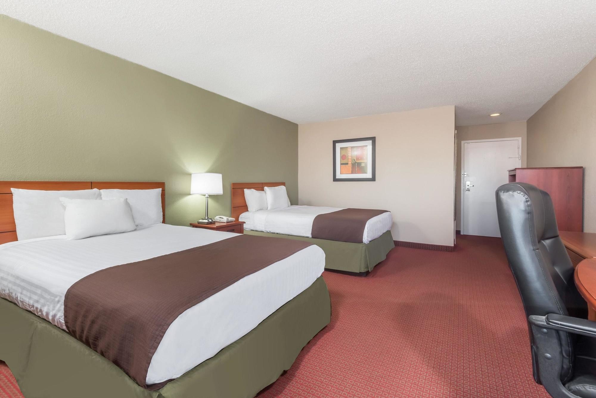 Baymont By Wyndham Kokomo Esterno foto