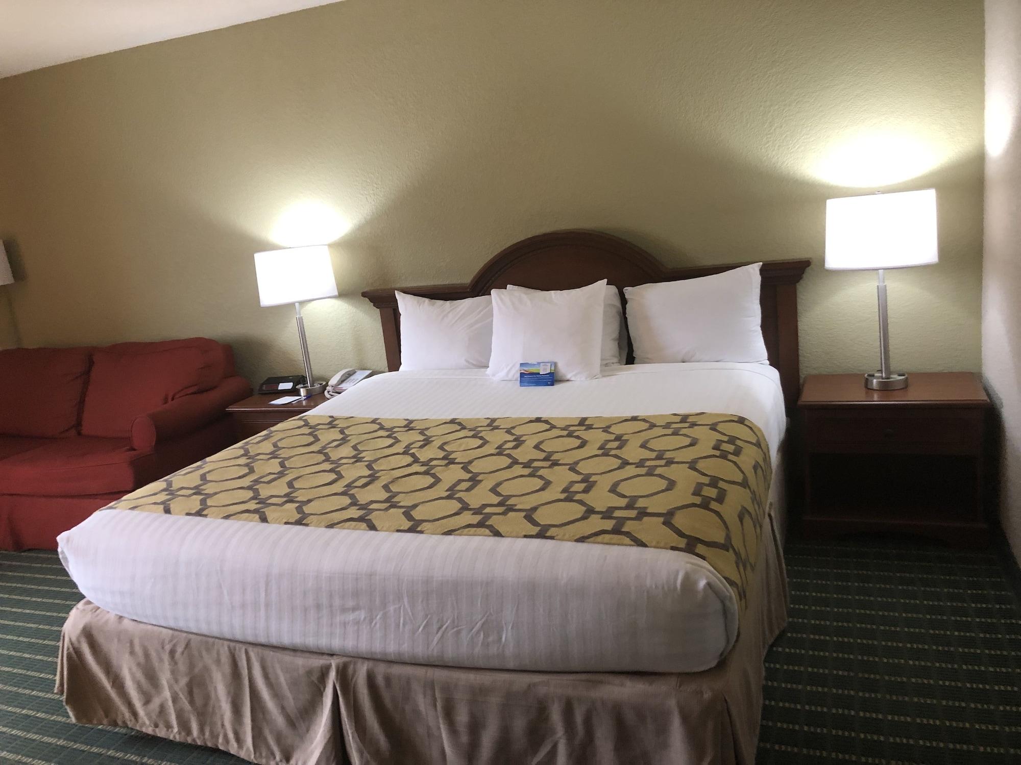Baymont By Wyndham Kokomo Esterno foto