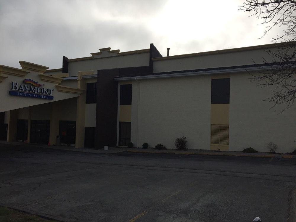Baymont By Wyndham Kokomo Esterno foto