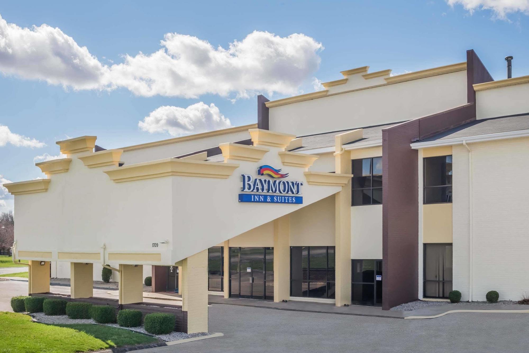 Baymont By Wyndham Kokomo Esterno foto